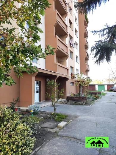 Na predaj 2-izbový byt, 56 m², Šahy, Tabánská
