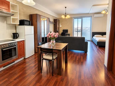 Na predaj 1-izbový byt, 42 m², Bratislava-Petržalka, Údernícka