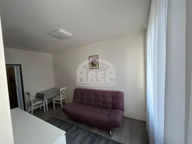 Na prenájom 1-izbový byt, 31 m², Michalovce, -