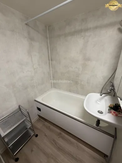 Na prenájom 2-izbový byt, 68 m², Prievidza, A. Škarvana