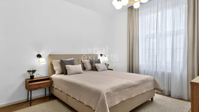 Na prenájom 2-izbový byt, 64 m², Bratislava-Staré Mesto, Žilinská