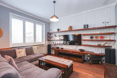 Na predaj 2-izbový byt, 60 m², Bratislava-Rača, Cyprichova