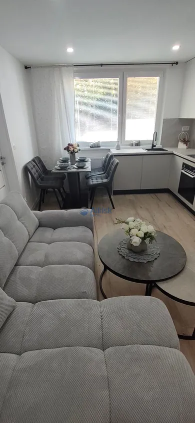 Квартири на продаж, 3-кімнатні, Bratislava-Petržalka · €245 000