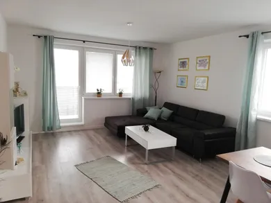 Na prenájom 3-izbový byt, 72 m², Trenčín, Kožušnícka