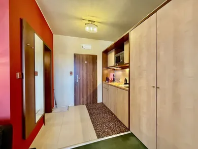 Na predaj 1-izbový byt, 27 m², Veľká Lomnica, Termálna