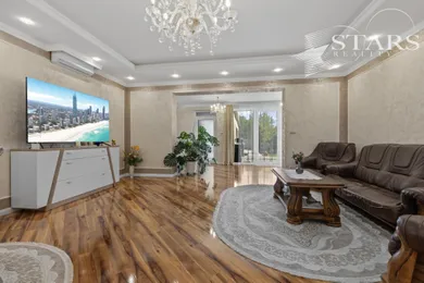 Na predaj dom, 448 m², Bratislava-Rača