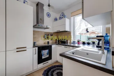 Na predaj 4-izbový dom, 103 m², Láb