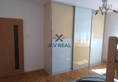Na prenájom 3-izbový byt, 80 m², Žilina, Legionárska