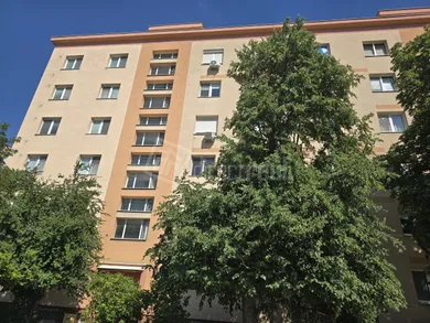 Mieszkania na wynajem, 2-pokojowe, Bratislava-Nové Mesto · €590