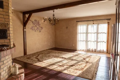 Na predaj 6-izbový dom, 294 m², Bratislava-Staré Mesto, Jarovce