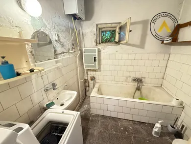 Na predaj 2-izbový dom, 110 m², Leopoldov, M. R. Štefánika