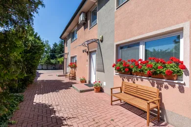Domy na predaj 3-izbový, Bratislava-Záhorská Bystrica · €240 000