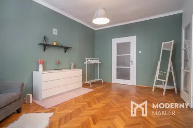 Na prenájom 3-izbový byt, 107 m², Bratislava-Staré Mesto, Mariánska