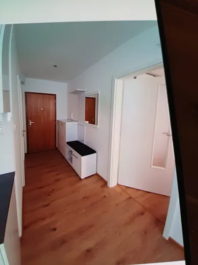 Mieszkania na wynajem, 1-pokojowe, Nové Zámky · €450