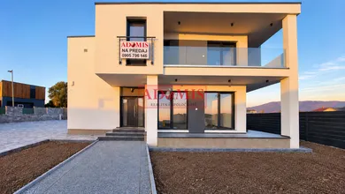 Eladó házak, Čaňa · €349 900