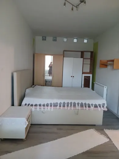 Mieszkania na wynajem, 1-pokojowe, Bratislava-Vrakuňa · €400
