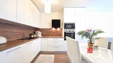 Na prenájom 2-izbový byt, 57 m², Bratislava-Rača, Malokrasňanská