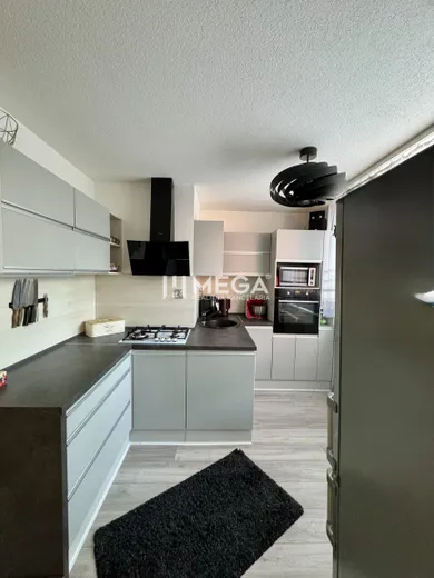 Mieszkania na sprzedaż, 3-pokojowe, Humenné · €126 000