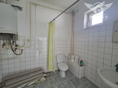 Na prenájom objekt, 87 m², Kolárovo