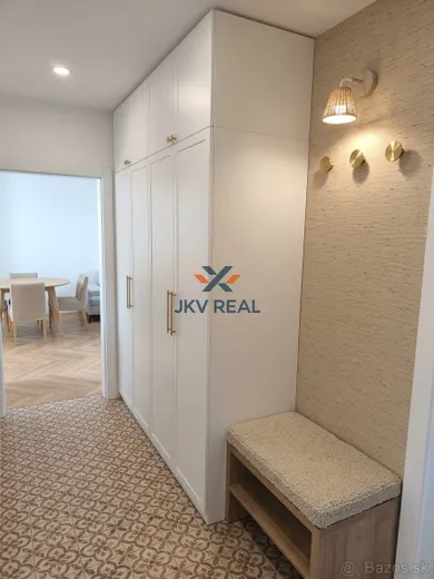 Kiadó lakások, 3-szobás, Prešov · €850