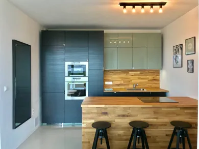 Byty na prenájom 3-izbový, Bratislava-Devínska Nová Ves · €800