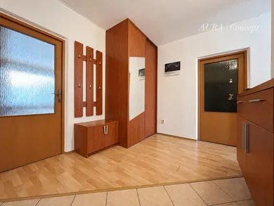 Na prenájom 4-izbový byt, 82 m², Dubnica nad Váhom, Centrum