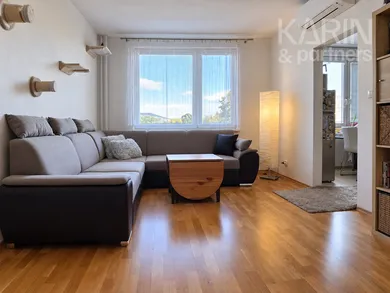 Na predaj 3-izbový byt, 76 m², Tlmače, Lipová 70/9