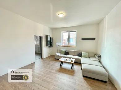 Na predaj 4-izbový dom, 135 m², Unín, Chrástka