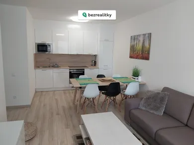 Na predaj 2-izbový byt, 47 m², Bratislava-Devínska Nová Ves