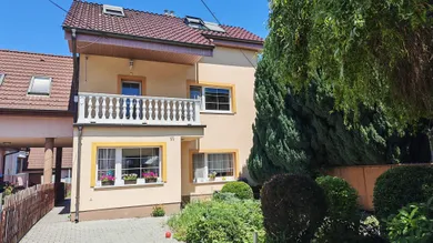 Na predaj 7-izbový dom, 310 m², Bernolákovo, Hlavná