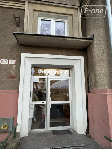 Na prenájom byt v Bratislava-Nové Mesto · €880 · Čiastočná rekonštrukcia