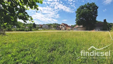 Na predaj pozemok, 168 m², Prievidza