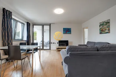 Byty na prenájom 3-izbový, Nitra · €950