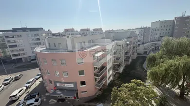 Na predaj 2-izbový byt, 67 m², Bratislava-Karlova Ves, Kresánkova