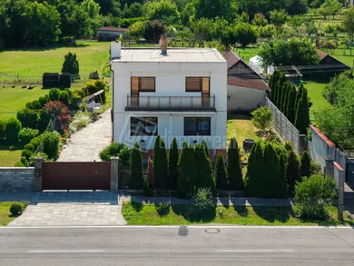 Domy na predaj, Galanta · €220 000