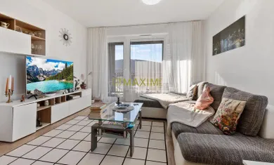 Na predaj 3-izbový byt, 77 m², Bratislava-Lamač, Hany Ponickej