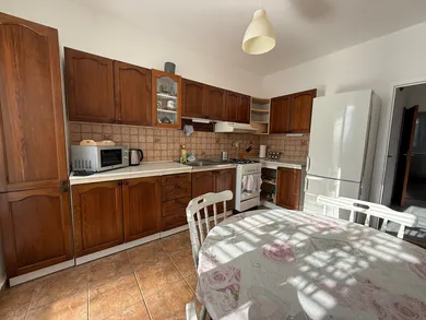Na prenájom 3-izbový byt, 75 m², Bratislava-Karlova Ves