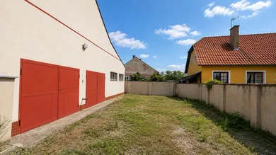 Na predaj objekt, 220 m², Želiezovce