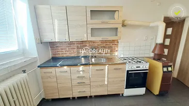 Mieszkania na wynajem, 2-pokojowe, Partizánske · €450