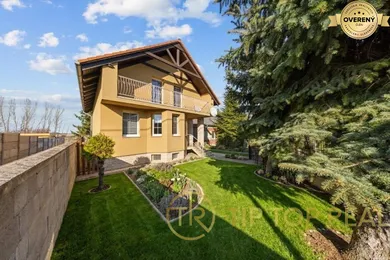 Na predaj 4-izbový dom, 124 m², Báč