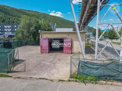 Na prenájom komerčné, 160 m², Považská Bystrica