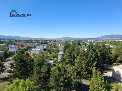 Na predaj 3-izbový byt, 72 m², Prievidza, Energetikov