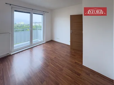 Na prenájom 3-izbový byt, 59 m², Martin, Zvolenská