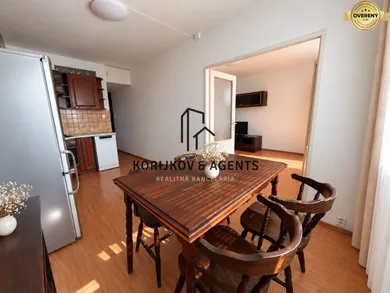 Na prenájom 3-izbový byt, 70 m², Košice-Staré Mesto, Floriánska