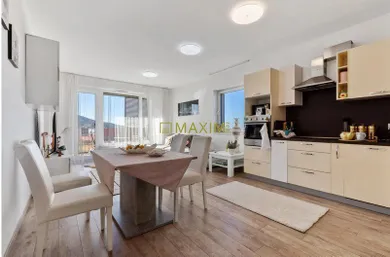 Byty na predaj 3-izbový, Bratislava-Lamač · €300 000