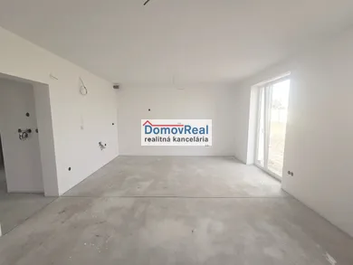 Na predaj 3-izbový byt, 66 m², Veľký Meder, Józsefa Nagy Rátza