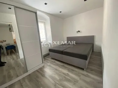 Na predaj 4-izbový byt, 95 m², Banská Bystrica