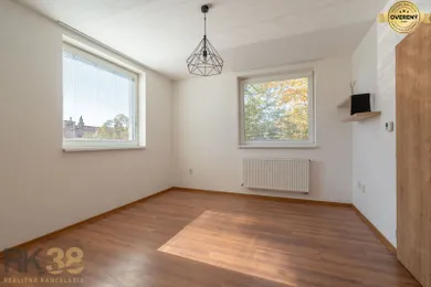 Na predaj 1-izbový byt, 40 m², Poprad, Továrenská