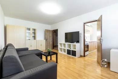 Mieszkania na wynajem, 3-pokojowe, Košice-Nad jazerom · €790