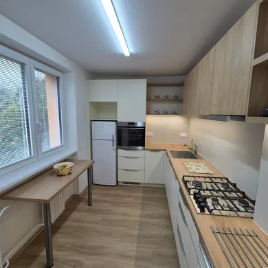 Na prenájom 3-izbový byt, 72 m², Myjava, Nám. M. R. Štefánika